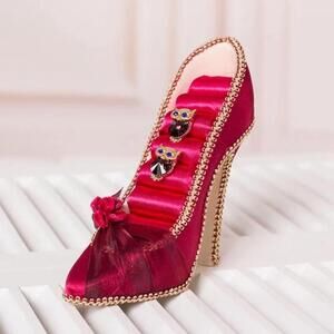 High Heel Shaped Jewelry Rack In Wine Red